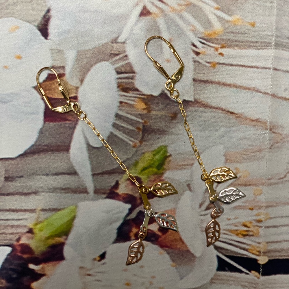 Leave earrings